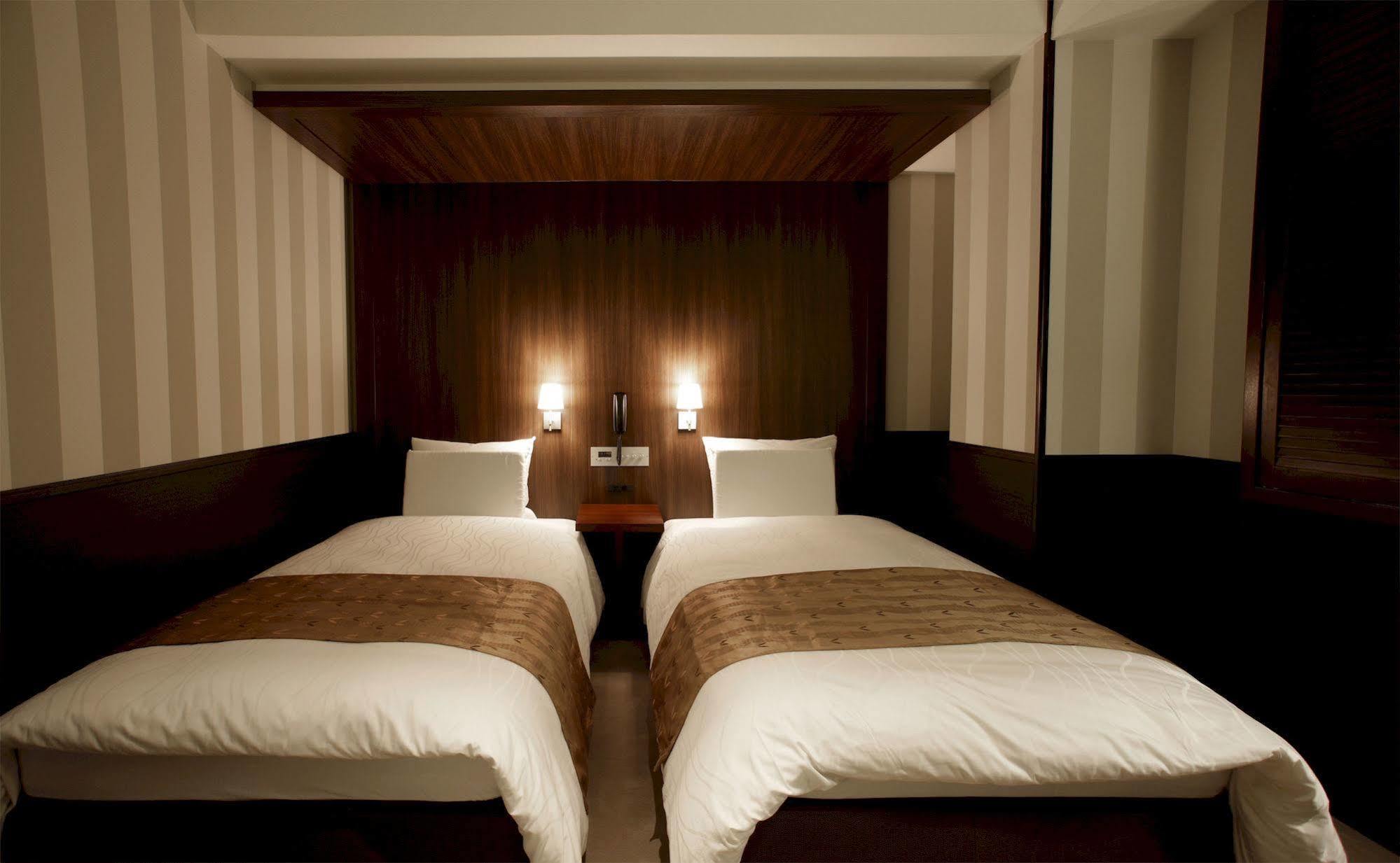 Hibiya City Hotel Tokyo Exterior photo