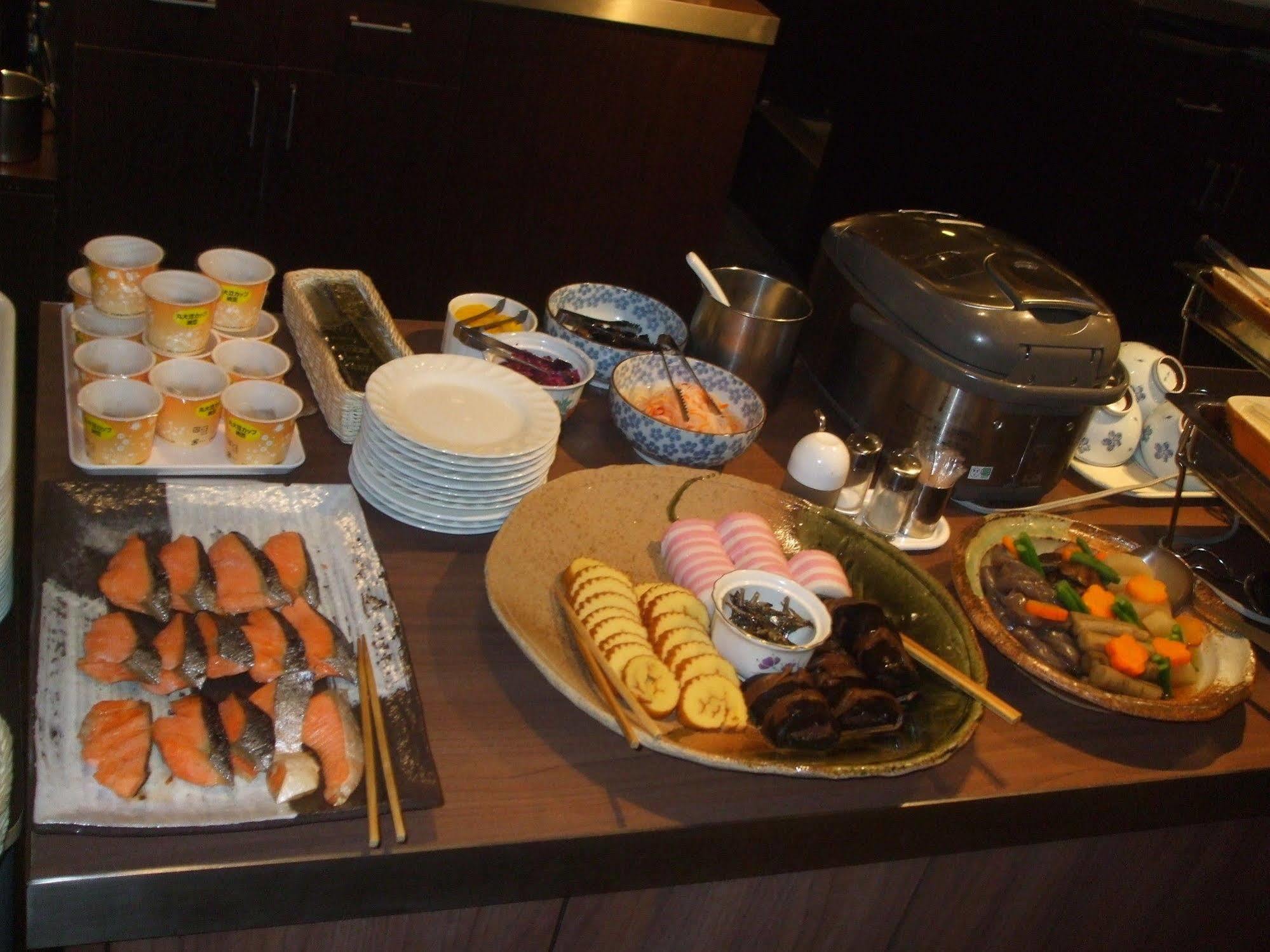 Hibiya City Hotel Tokyo Exterior photo