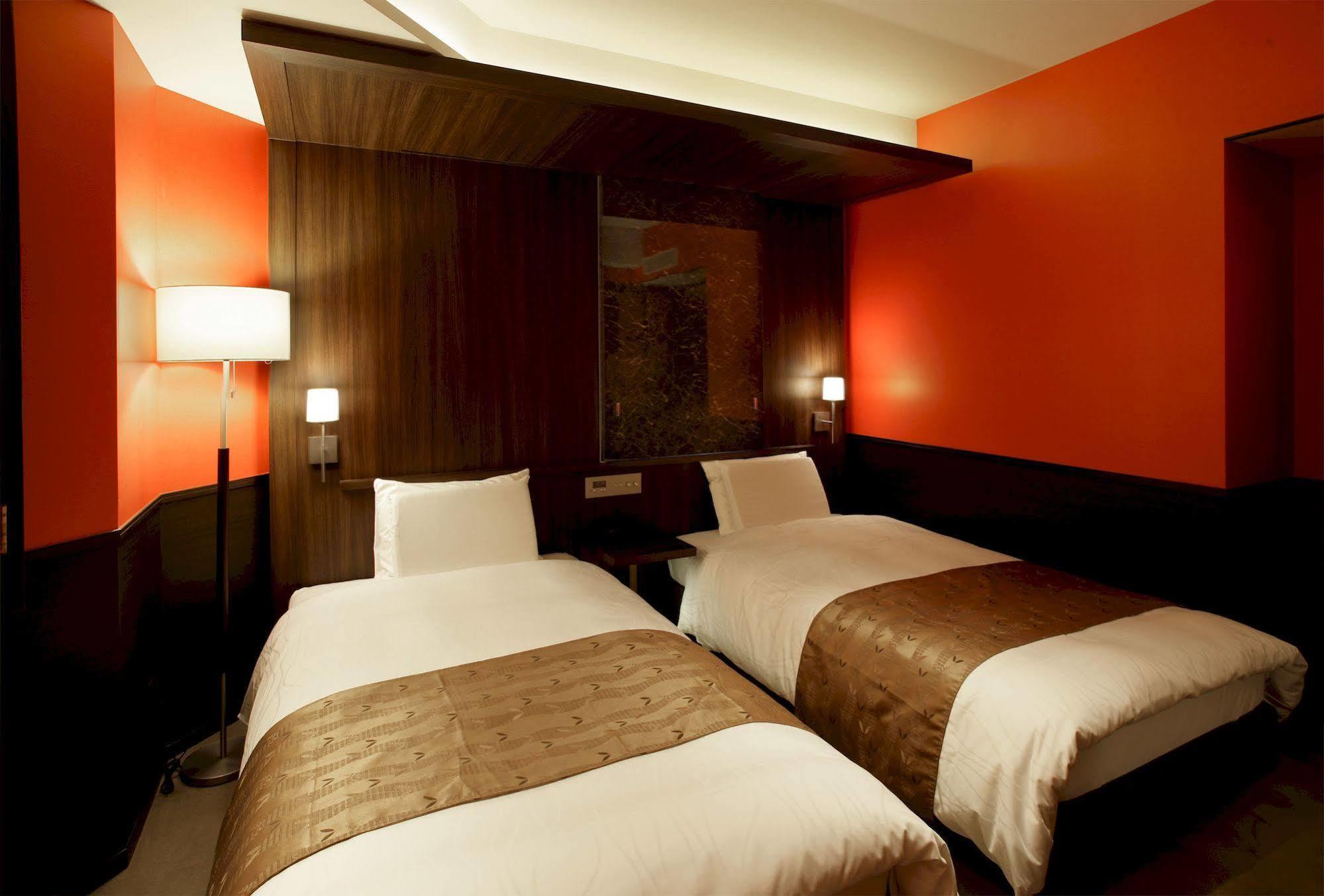 Hibiya City Hotel Tokyo Exterior photo