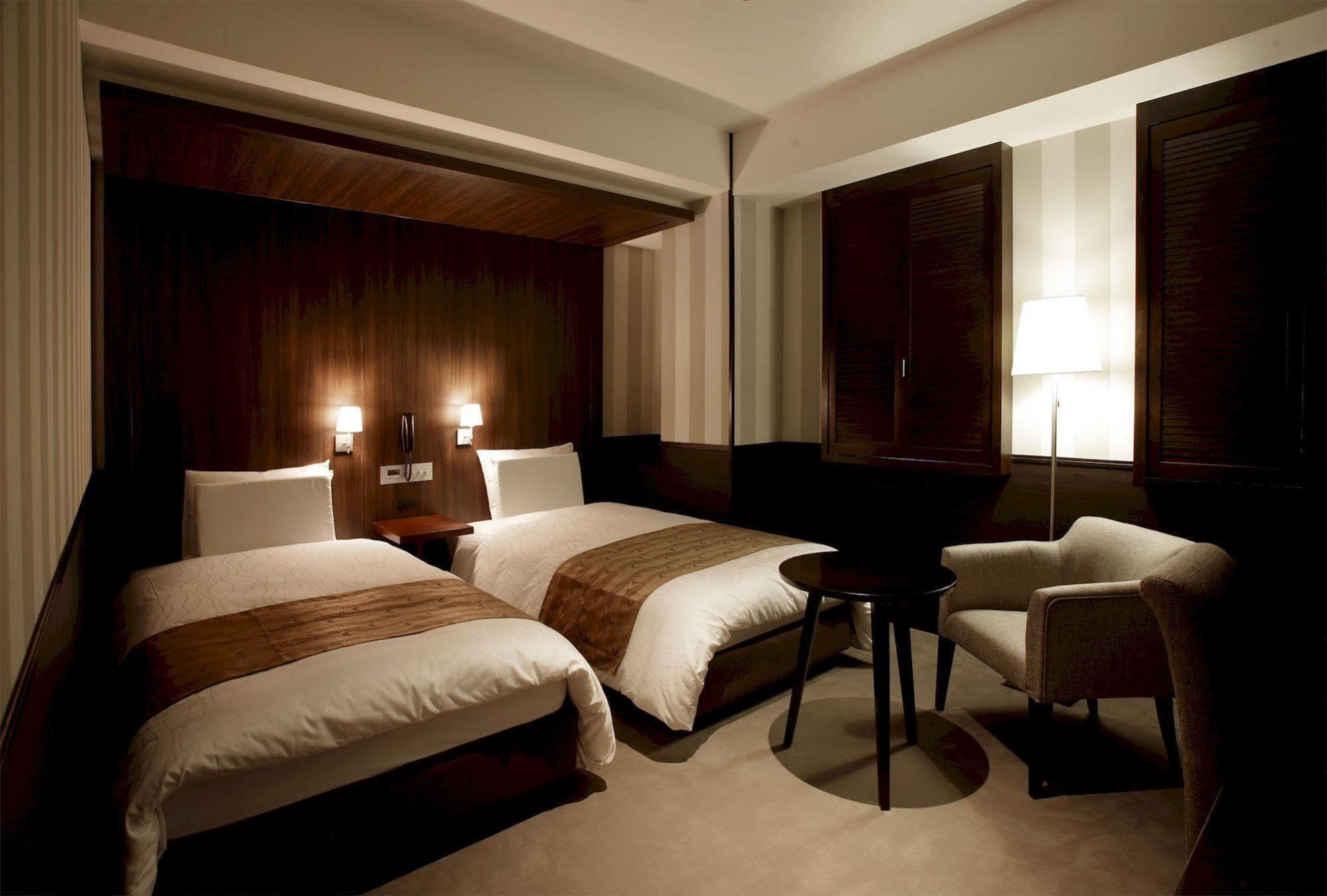 Hibiya City Hotel Tokyo Exterior photo